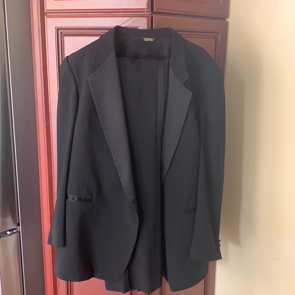 Men’s black tuxedo